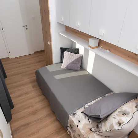 Adeo, Uvala Jazine, Apartamento *